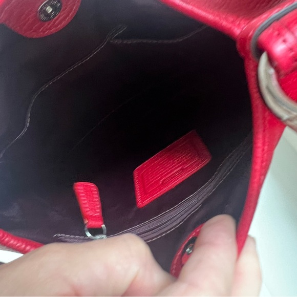 NWT red Coach leather crossbody bag with multiple pockets - Picture 3 of 4